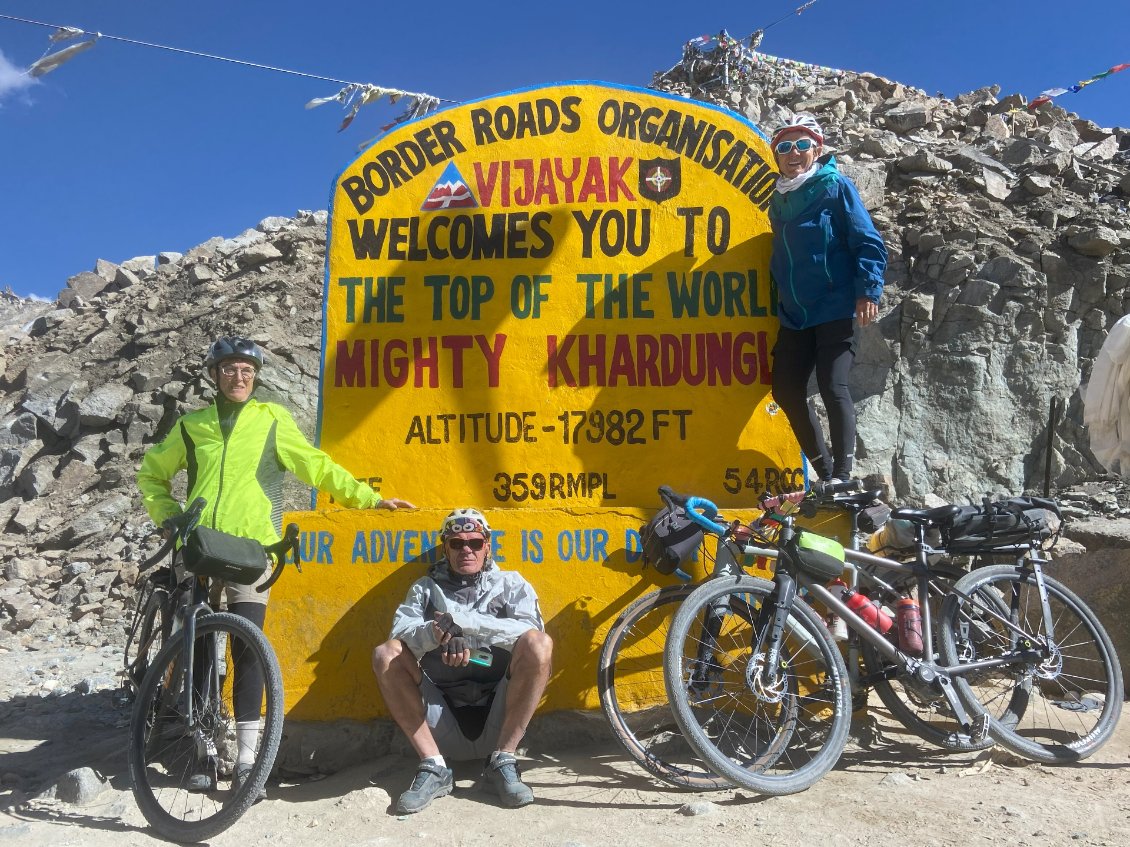 Enfin, le col de Khardung-La!