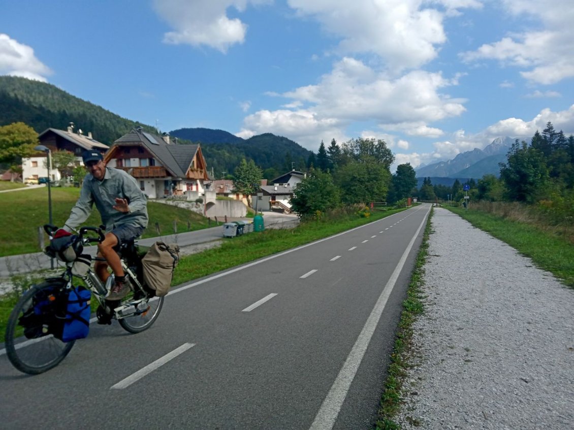 Le col entre l'Autriche et l'Italie sur la Ciclovia Alpe Adria