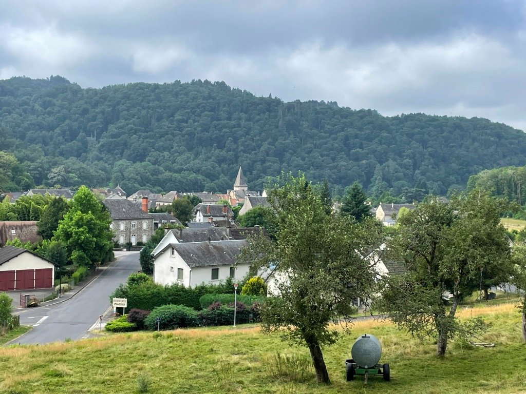 Le village de Champs sur Tarentaine