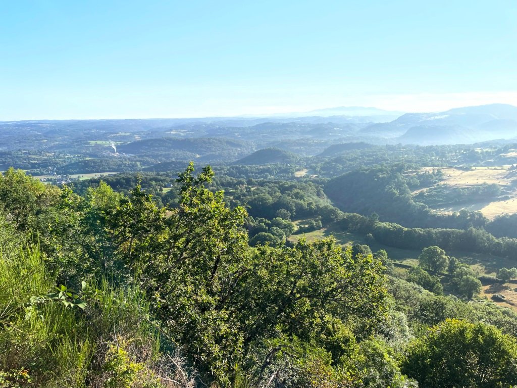 Avec la vue sur la Massif du Sancy