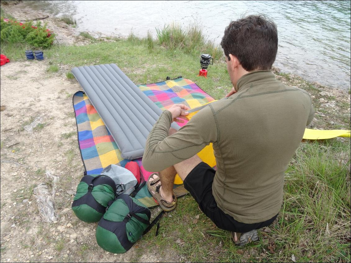 En situation (Bivouac au Lac d'Esparron)