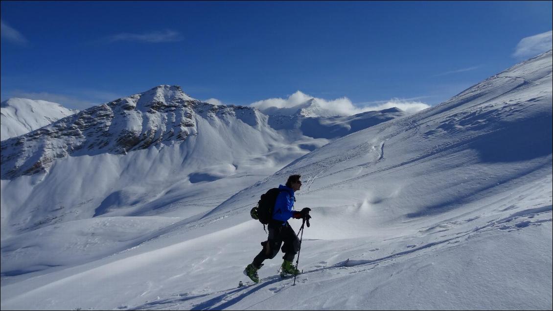 Veste Rab Atmos jacket à ski de rando