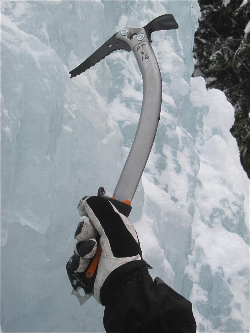 Test en cascade de glace des gants Mountain Hardwear Medusa et sous-gants chauffants Blazewear X1 Heated Glove Liners