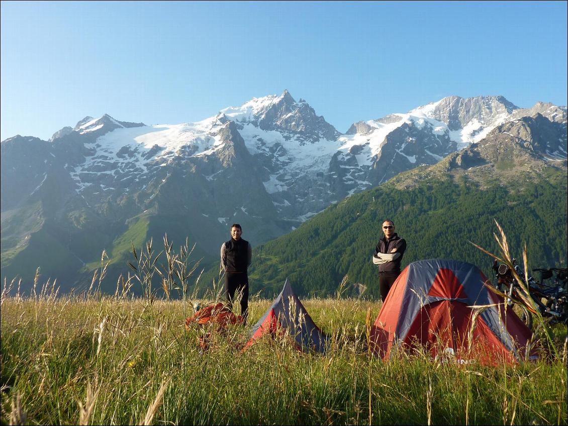 Bivouac face à la Meije