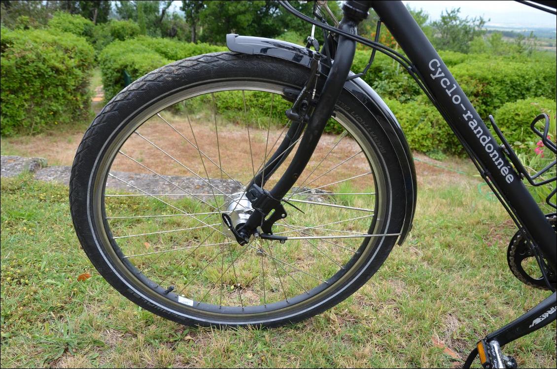 Roue avant (sans le porte-bagage avant) du modèle Rohloff