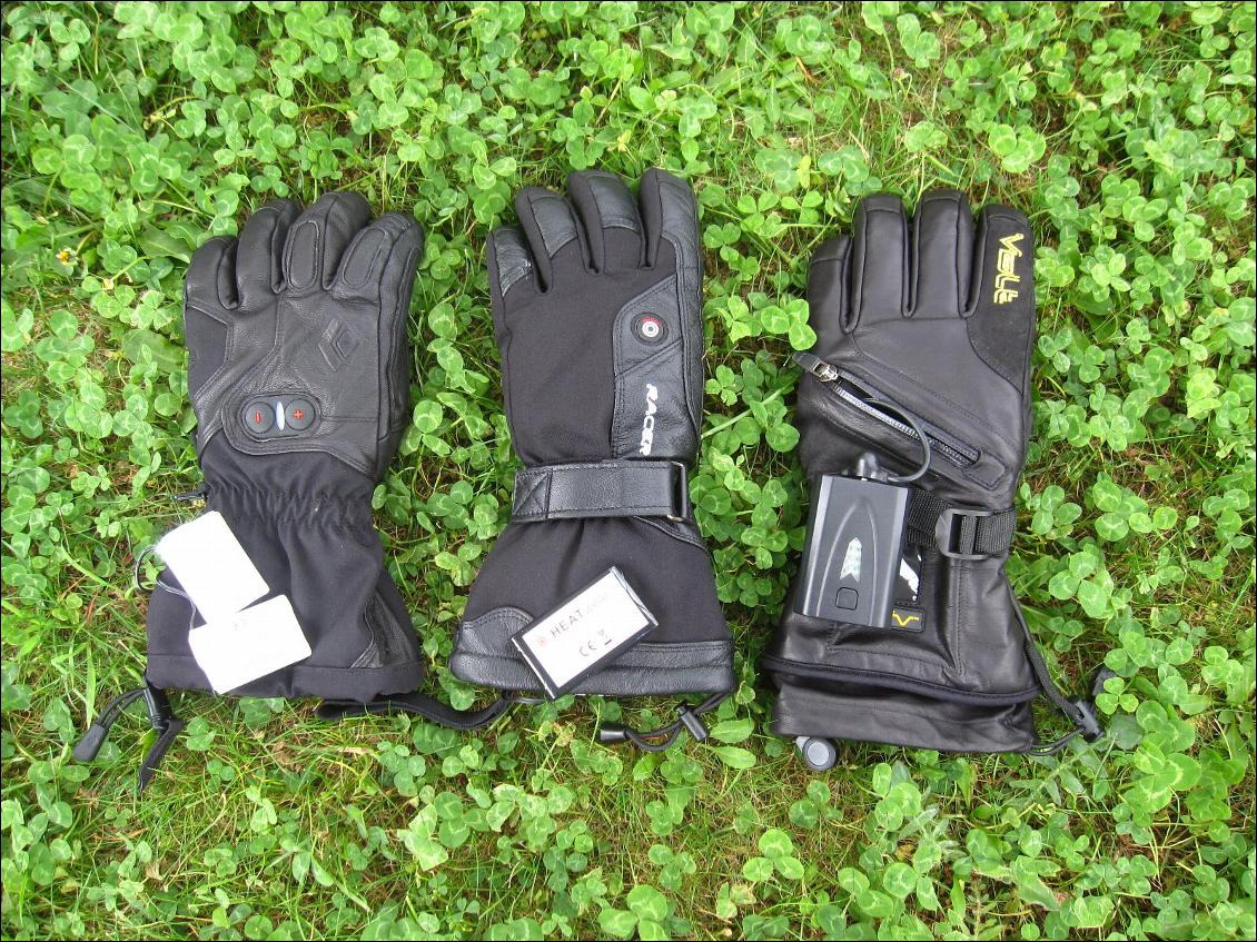 De gauche à droite : les gants chauffants Black Diamond Cayenne, Racer Heatwear