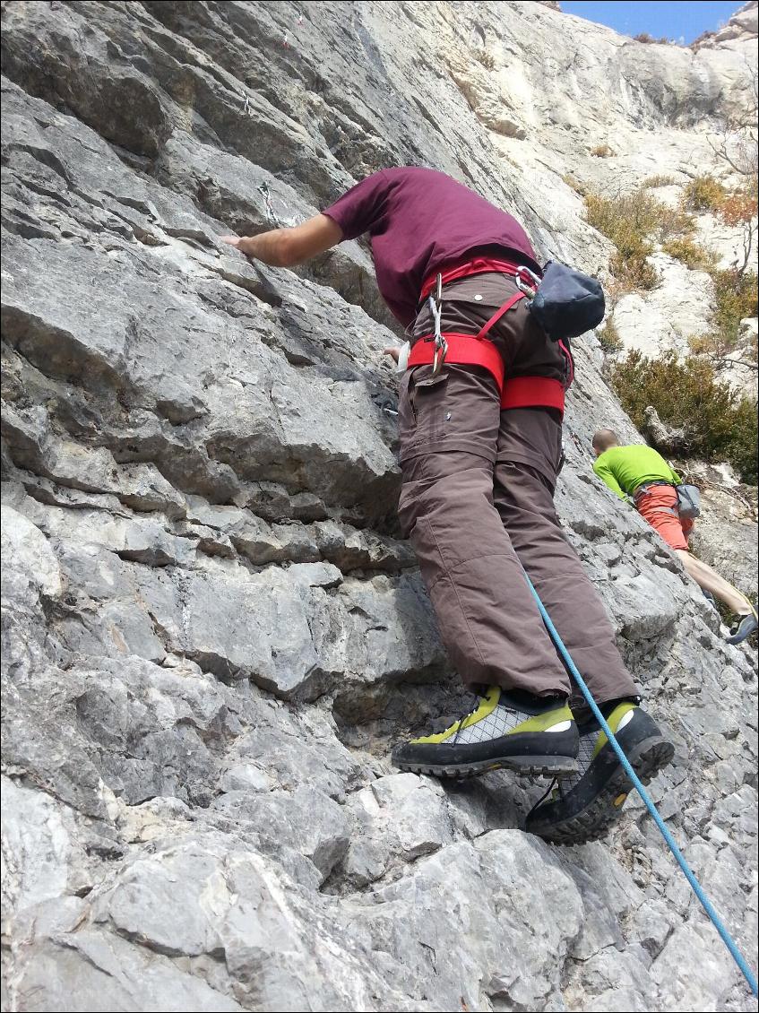 Chaussure d'approche avec semelle Climbing de Vibram testée en escalade facile