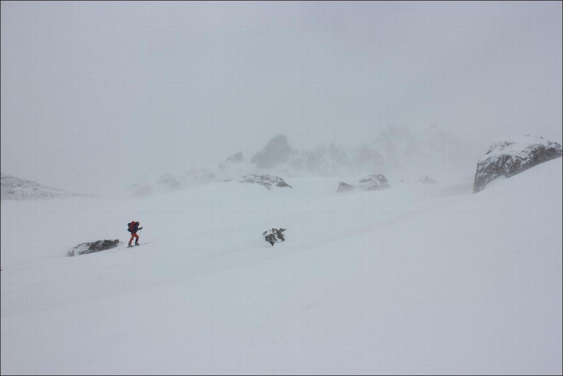 Une traversée des Alpes en speedriding et à ski