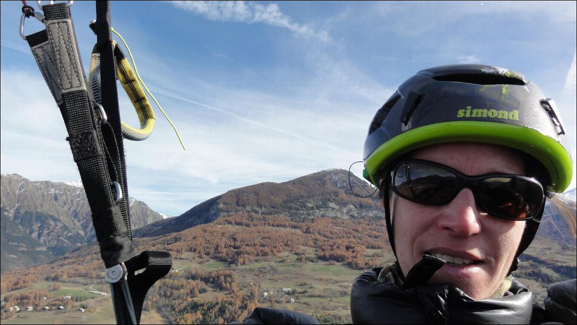 Pas homologué parapente mais toujours mieux qu'un casque d'alpi classique