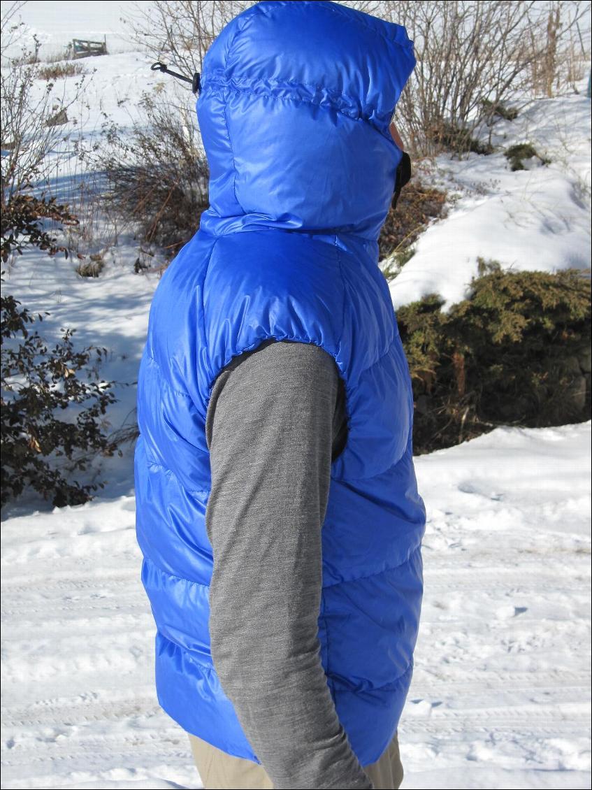 La capuche est très protectrice