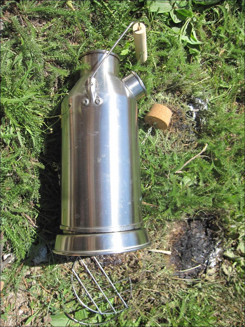 Kelly Kettle repliée