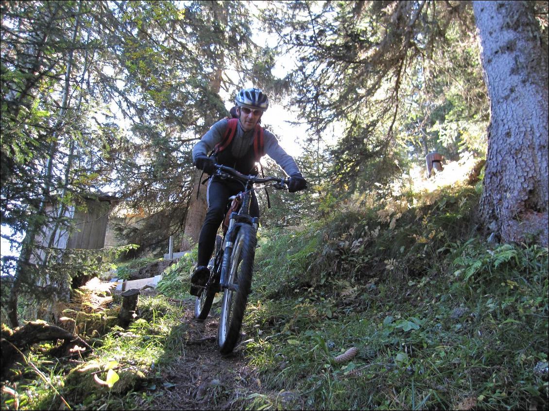 Les Julbo Trail, ce sont les lunettes que j'ai utilisées avec bonheur sur le Cham Zermatt