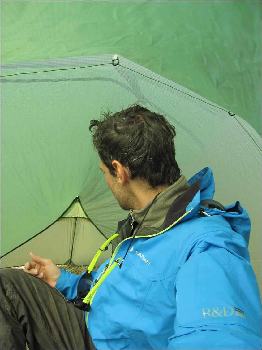 Le volume intérieur en mode tarp est très bon