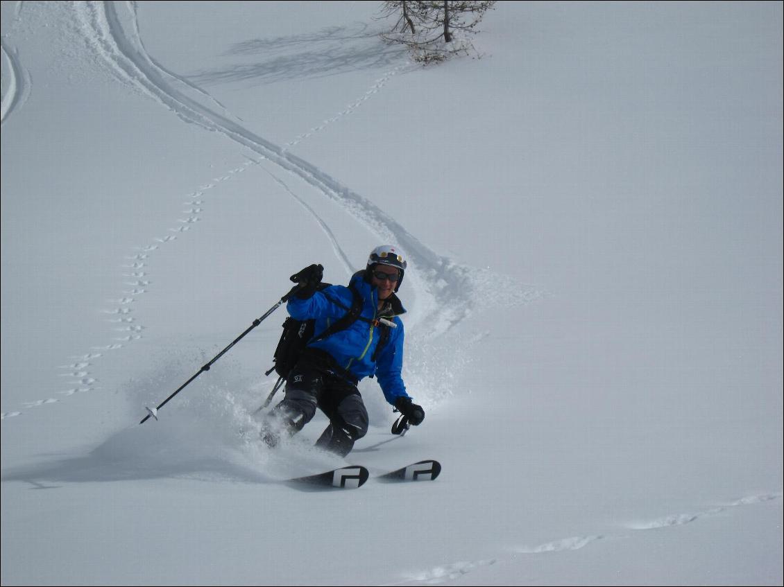 (mise à jour 13 mars) Encore une sortie avec les Drift, 1m de poudre dans le Queyras, le baton qui s'enfonce jusqu'à la poignée et avec ces cotes, on vole au-dessus. Magique et grisant !