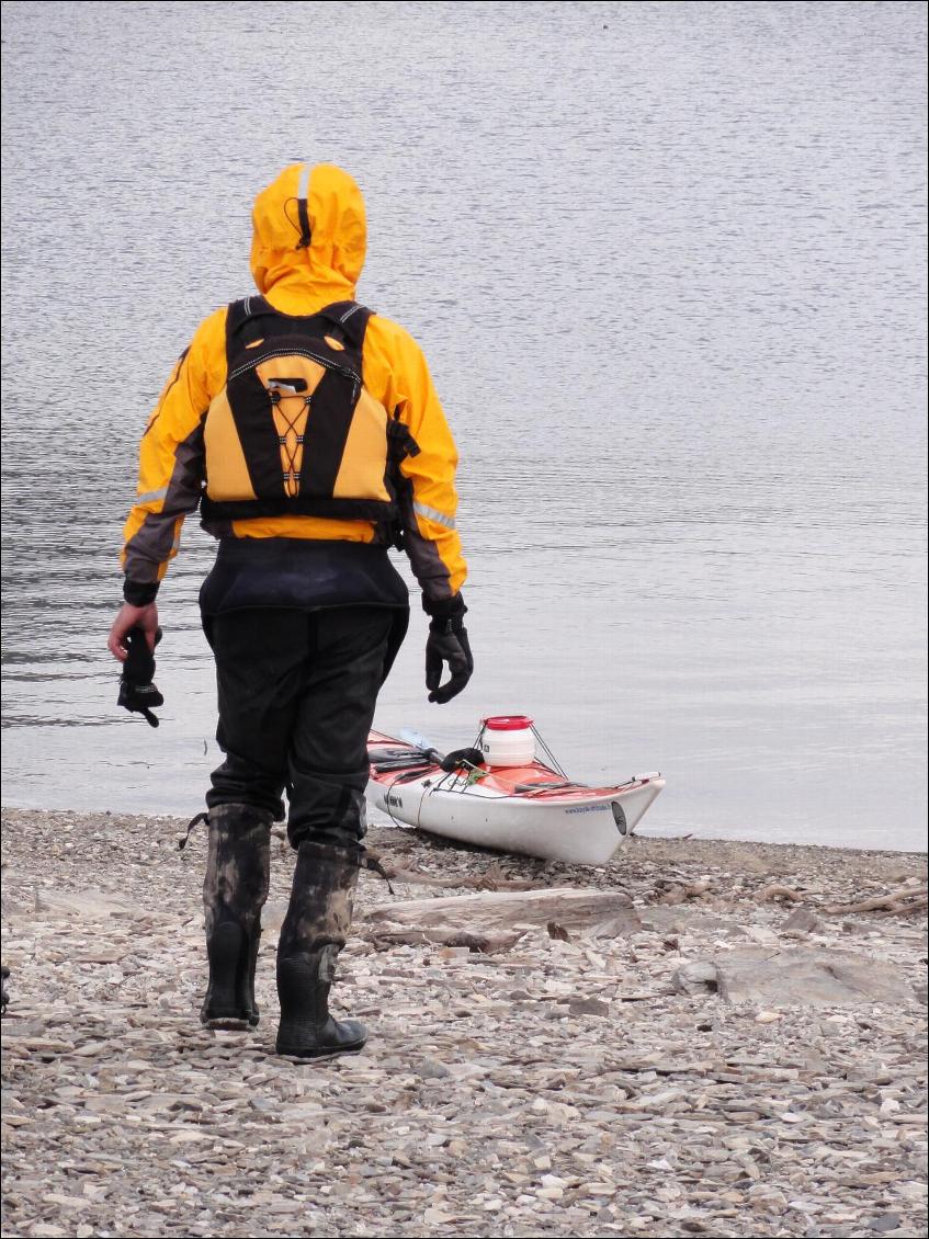 Kayak de mer sur le lac Altevatnet entre Narvik et Tromø