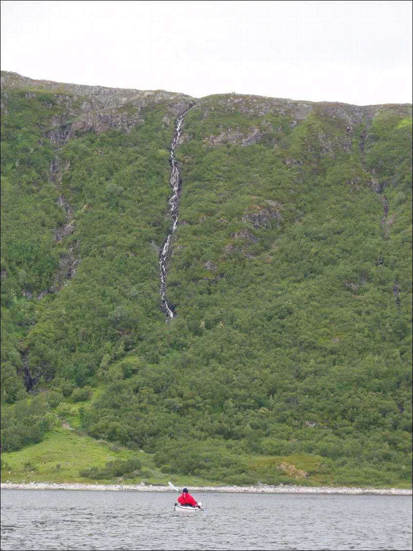 Ile de Rigvassøya : des rivières partous en Norvège. On est sûr de ne pas manquer d'eau douce.