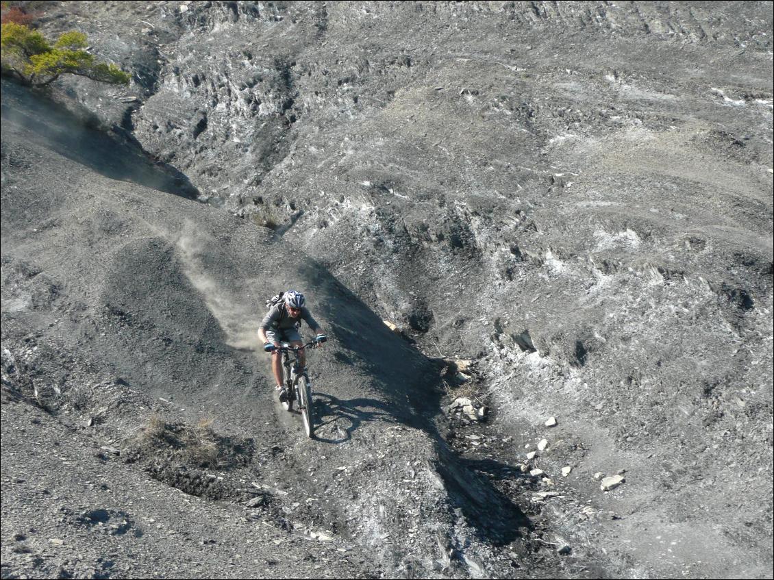 Et le terrain s'y prête à merveille... (photo Romain Janin)