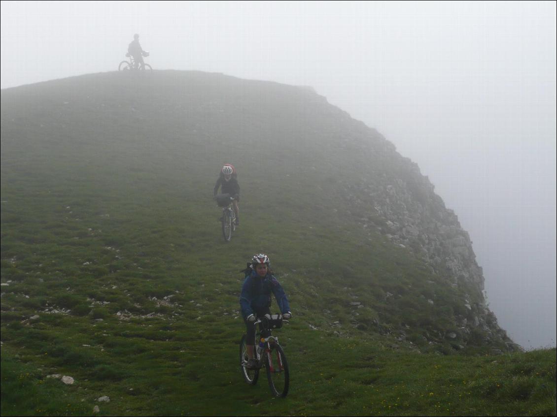 Dans le brouillard au-dessus du Col du Rousset