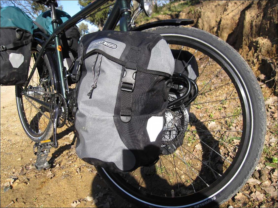 Sacoches avant Ortlieb Sport Packer Plus, montées à l'arrière elles pourront être utilisées en VTT BUL