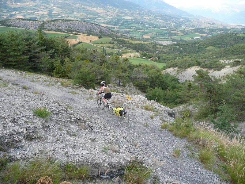 comparatif remorque à vélo : Aevon et Ibex