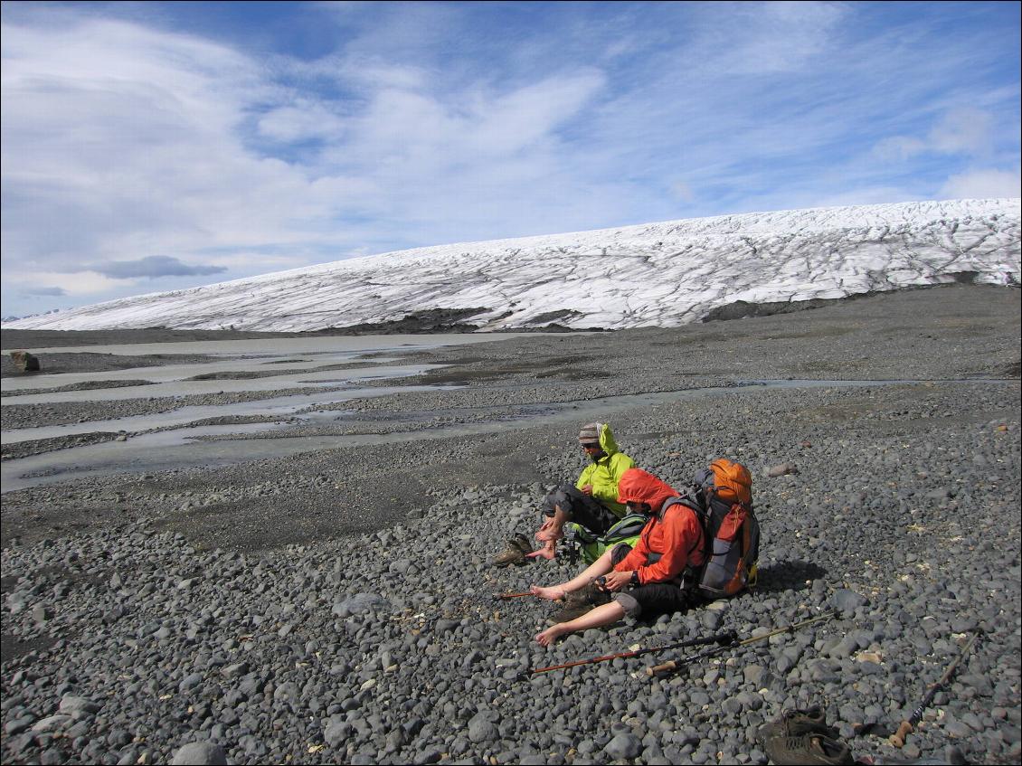 Au pied des langues glaciaires du Hofsjokull