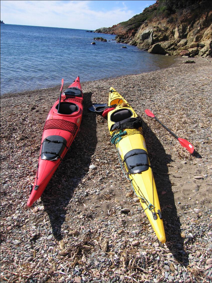 A gauche le Seayak, à droite le Barracuda