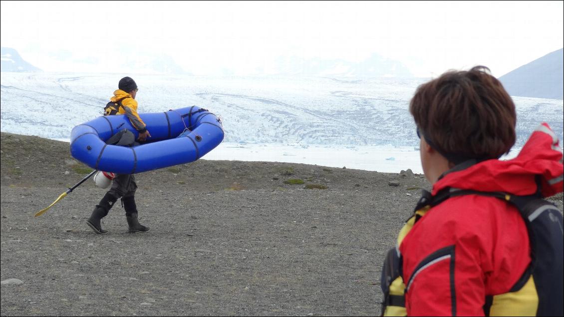 Balade sur le Jokulsarlon en Islande