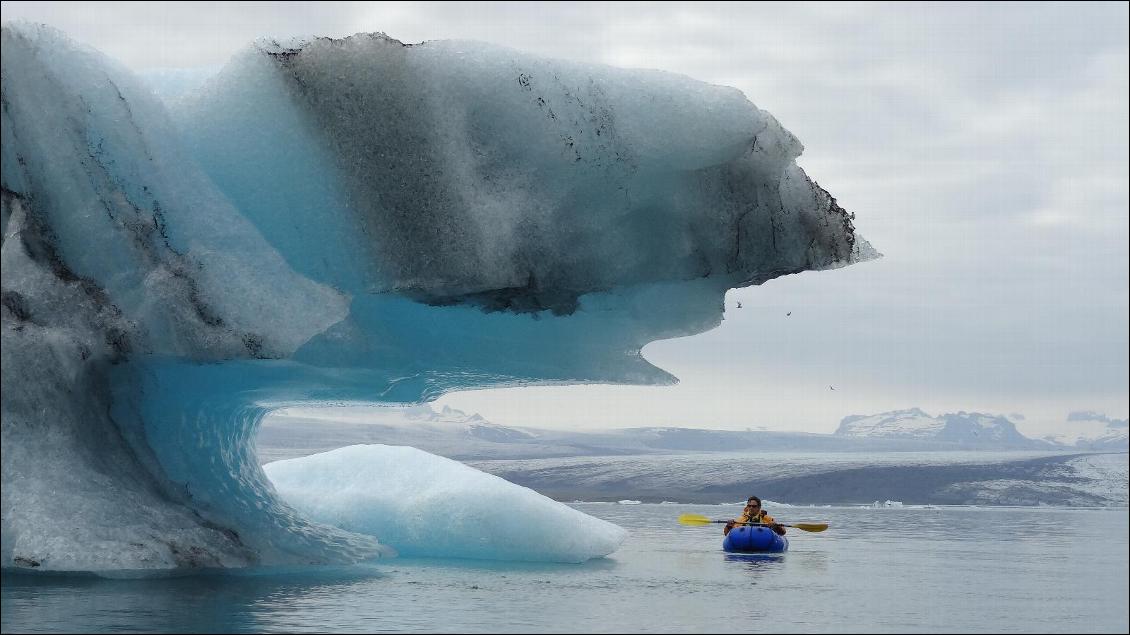 Balade sur le Jokulsarlon en Islande