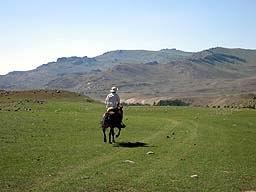 la Mongolie à pied, à vélo et à cheval