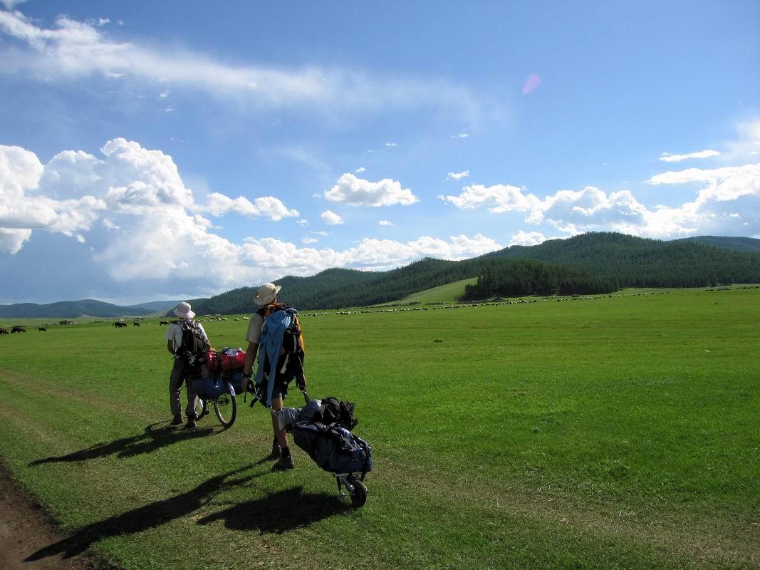 la Mongolie à pied, à vélo et à cheval