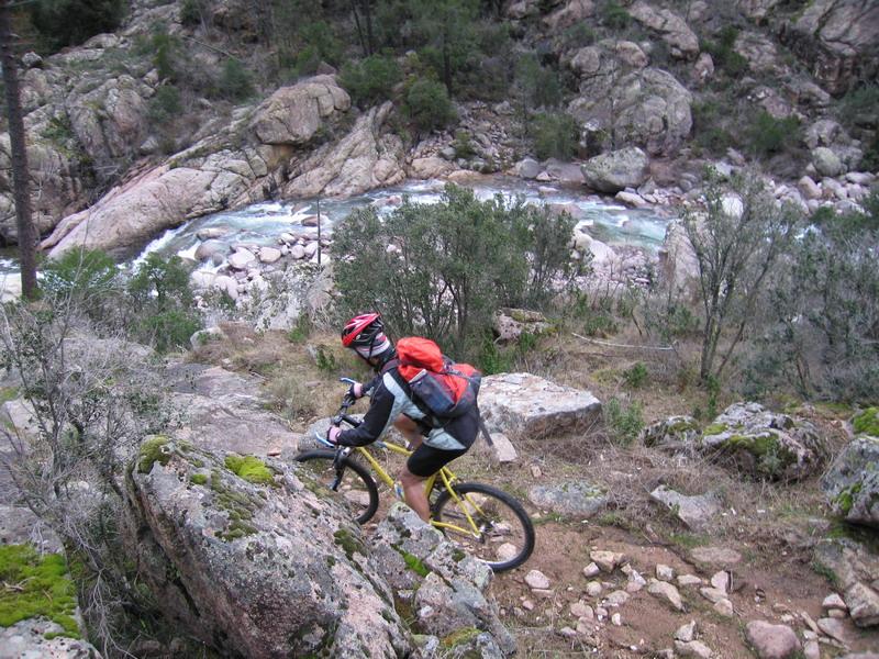 corse-vtt-rando-dans-la-foret-domaniale-de-bonifatu