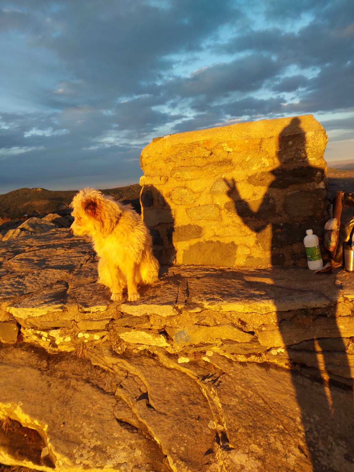 Après le coucher, le lever de soleil ! Ps ne pas oublier le bonnet à ponpon, ca caille.