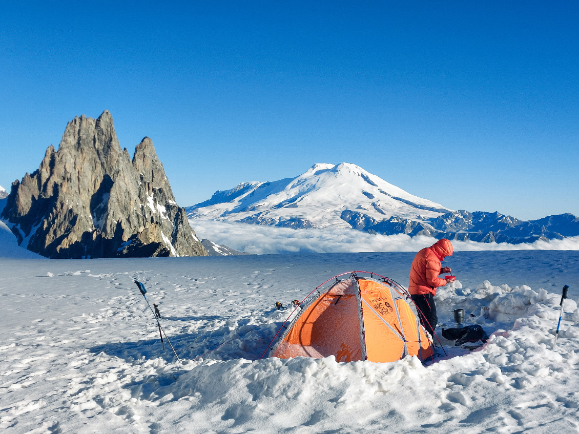 aventuriers-historiques-dans-les-traces-des-alpinistes-sovietiques